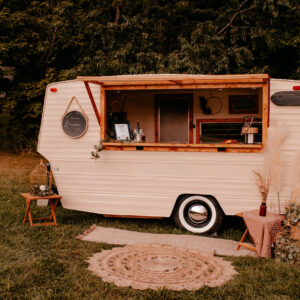 Loretta’s Tin Can Mobile Bar